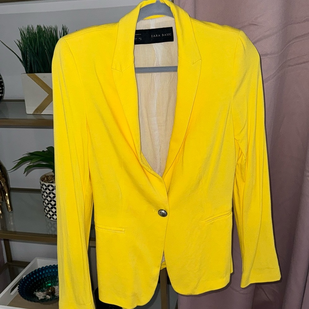 Zara basics blazer size small